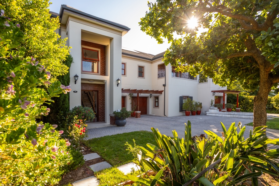 5 Bedroom Property for Sale in Val De Vie Estate Western Cape